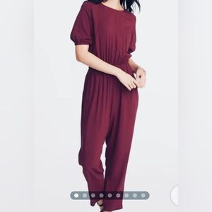 Old navy short sleeved jumpsuit in maroon size small